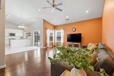 Living - 1497 Persimmon St, Lemoore, CA 93245 photo 1 of 5