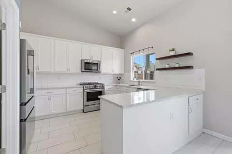 Kitchen - 1497 Persimmon St, Lemoore, CA 93245 photo 2 of 5