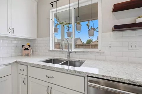 Kitchen - 1497 Persimmon St, Lemoore, CA 93245 photo 5 of 5