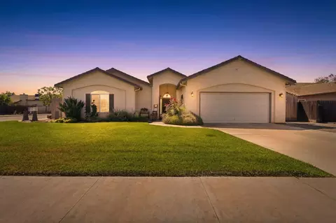 1709 W Cheryll Ave, Porterville, CA 93257