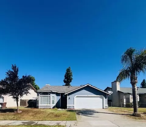 432 Old Town Dr, Tulare, CA 93274