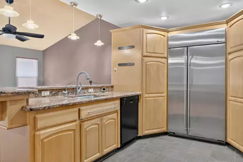 Kitchen - 808 Vine St, Exeter, CA 93221 photo 3 of 6