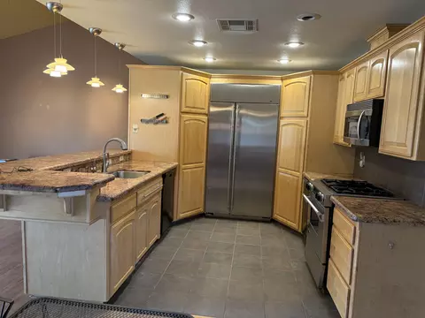 Kitchen - 808 Vine St, Exeter, CA 93221 photo 2 of 5