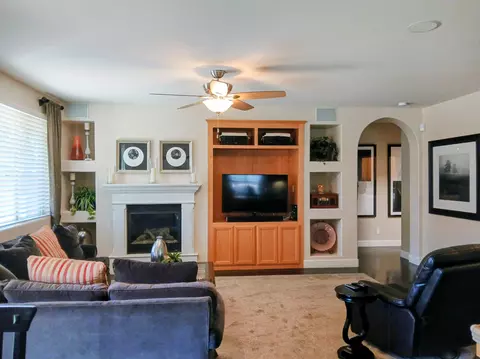 Living - 3827 E Harter Ct, Visalia, CA 93292 photo 1 of 2