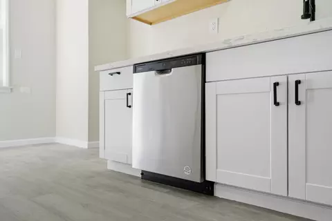 Kitchen - 121 Elm St, Hanford, CA 93230 photo 3 of 4