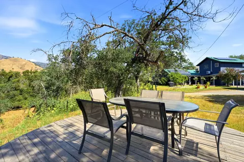 Exterior - 40716 Old Three Rivers Rd, Three Rivers, CA 93271 photo 17 of 24