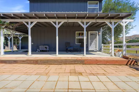 Exterior - 40716 Old Three Rivers Rd, Three Rivers, CA 93271 photo 14 of 24