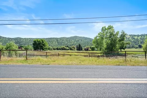 Globe Drive, Springville, CA 93265