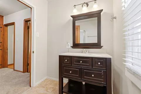Bath - 44231 N Fork Dr, Three Rivers, CA 93271 photo 2 of 2