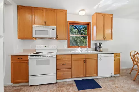 Kitchen - 44231 N Fork Dr, Three Rivers, CA 93271 photo 1 of 1