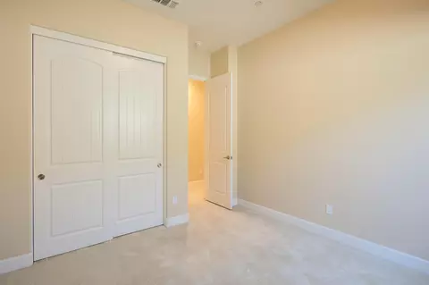 Bedroom - 3636 Elberta Cir, Dinuba, CA 93618 photo 3 of 11
