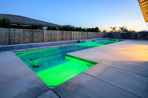 Exterior - 3636 Elberta Cir, Dinuba, CA 93618 photo 15 of 26
