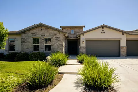 Exterior - 3636 Elberta Cir, Dinuba, CA 93618 photo 22 of 26