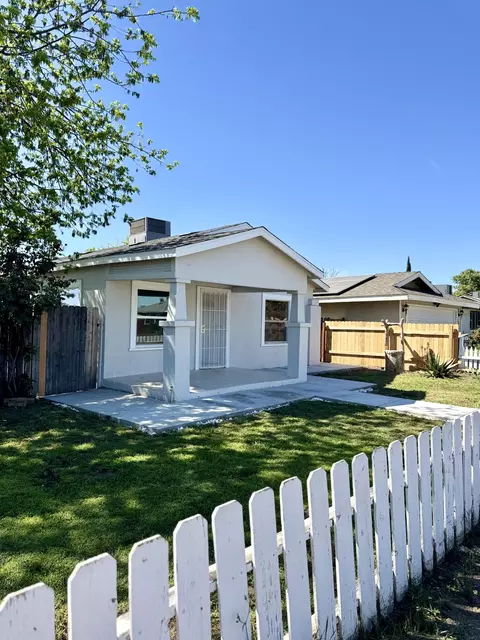 605 N F St NW, Tulare, CA 93274