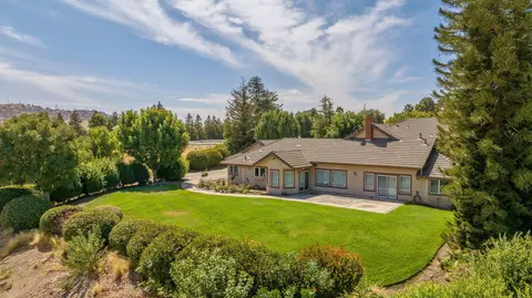 Exterior - 315 Valley View Dr, Exeter, CA 93221 photo 21 of 22