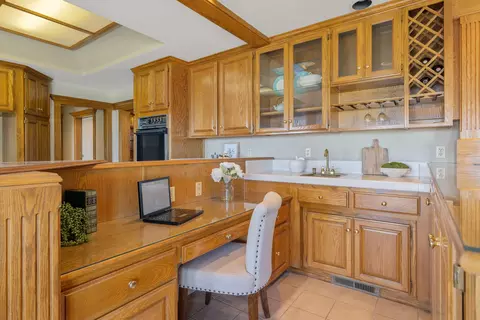 Kitchen - 315 Valley View Dr, Exeter, CA 93221 photo 3 of 7