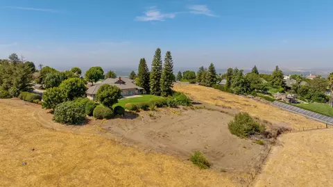 View/Area - 315 Valley View Dr, Exeter, CA 93221 photo 5 of 7