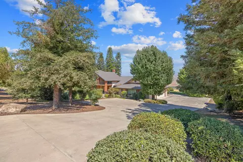 Exterior - 315 Valley View Dr, Exeter, CA 93221 photo 7 of 22