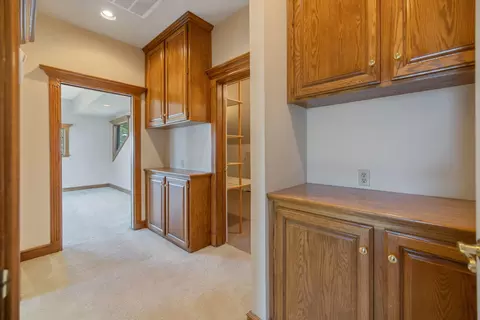 Entry Way - 315 Valley View Dr, Exeter, CA 93221 photo 16 of 17
