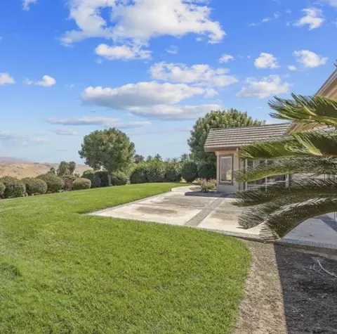 Exterior - 315 Valley View Dr, Exeter, CA 93221 photo 8 of 22