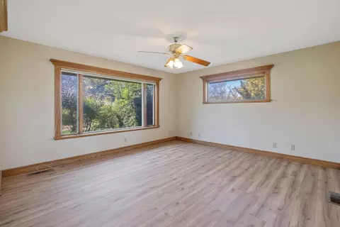 Living - 315 Valley View Dr, Exeter, CA 93221 photo 6 of 6
