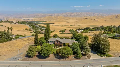 View/Area - 315 Valley View Dr, Exeter, CA 93221 photo 3 of 7