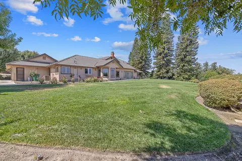 Exterior - 315 Valley View Dr, Exeter, CA 93221 photo 13 of 22