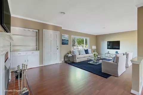 Living - 8518 12th Ave, Hanford, CA 93230 photo 2 of 8