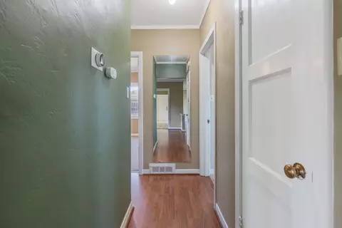 Entry Way - 8518 12th Ave, Hanford, CA 93230 photo 2 of 3