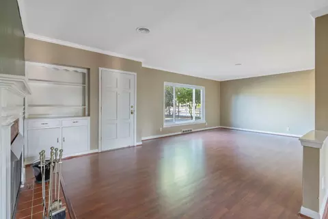 Living - 8518 12th Ave, Hanford, CA 93230 photo 1 of 8