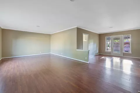 Living - 8518 12th Ave, Hanford, CA 93230 photo 3 of 8