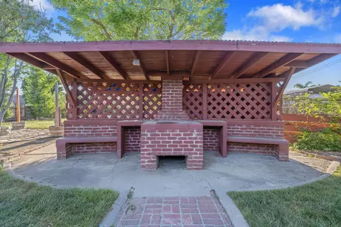 Exterior - 8518 12th Ave, Hanford, CA 93230 photo 11 of 27