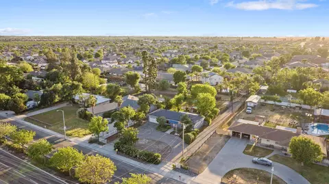 View/Area - 8518 12th Ave, Hanford, CA 93230 photo 5 of 8