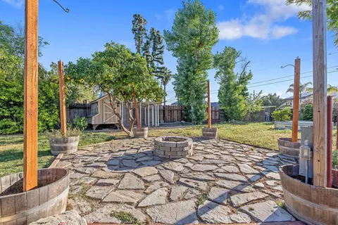 Exterior - 8518 12th Ave, Hanford, CA 93230 photo 14 of 27