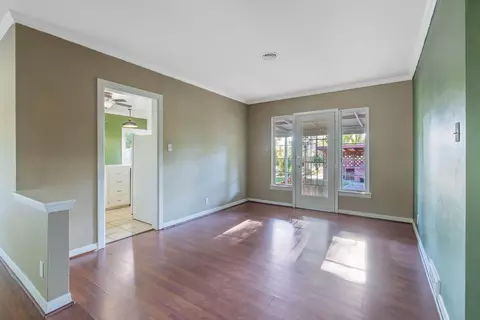 Living - 8518 12th Ave, Hanford, CA 93230 photo 8 of 8