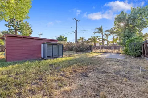Exterior - 8518 12th Ave, Hanford, CA 93230 photo 24 of 27