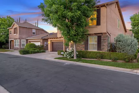1608 N Oliveto Ct, Visalia, CA 93291
