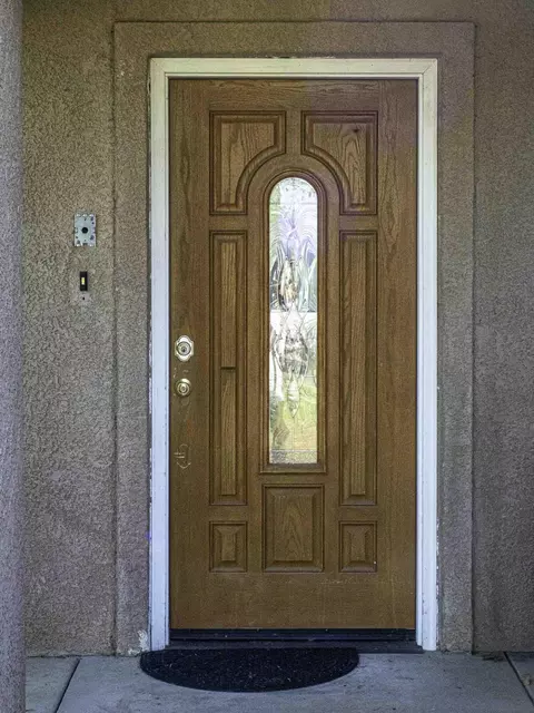 Entry Way - 697 Leta Mae Ct, Exeter, CA 93221 photo 2 of 2