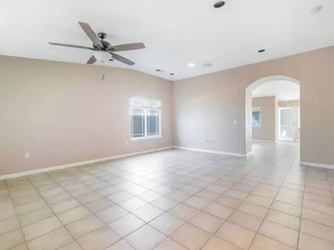 Living - 697 Leta Mae Ct, Exeter, CA 93221 photo 7 of 7