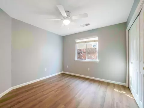 Bedroom - 697 Leta Mae Ct, Exeter, CA 93221 photo 3 of 5