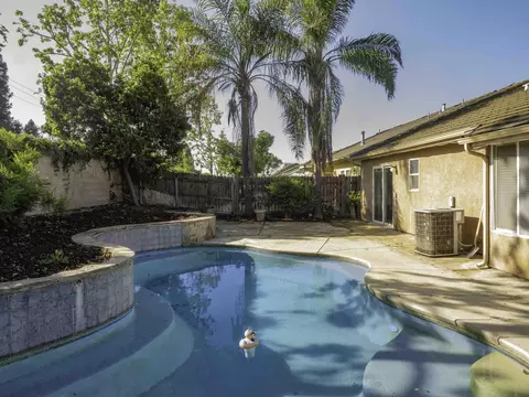 Exterior - 697 Leta Mae Ct, Exeter, CA 93221 photo 3 of 3