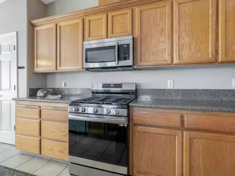 Kitchen - 697 Leta Mae Ct, Exeter, CA 93221 photo 1 of 2