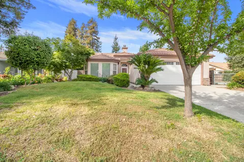 1602 E La Vida Ct, Visalia, CA 93292