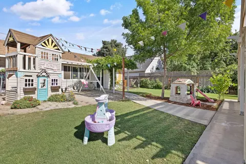 Exterior - 533 S E St, Exeter, CA 93221 photo 3 of 16