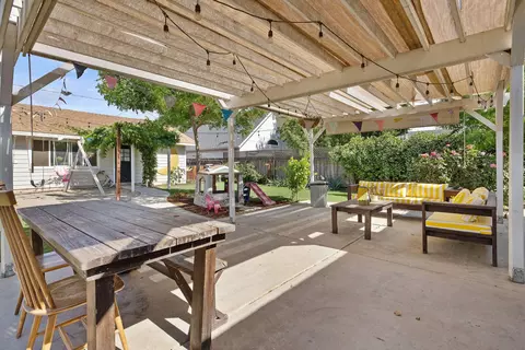 Exterior - 533 S E St, Exeter, CA 93221 photo 10 of 16