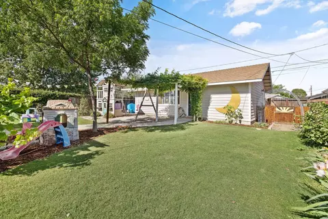 Exterior - 533 S E St, Exeter, CA 93221 photo 12 of 16