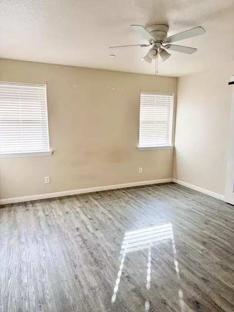 Bedroom - 1310 N Belmont Rd, Exeter, CA 93221 photo 1 of 3