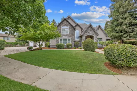 5640 W Delaware Ave, Visalia, CA 93291