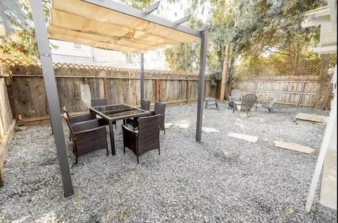 Exterior - 232 Ash St, Exeter, CA 93221 photo 3 of 4