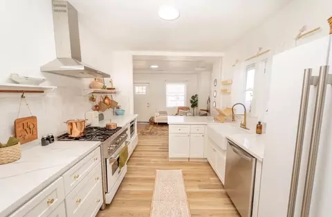 Kitchen - 232 Ash St, Exeter, CA 93221 photo 2 of 2
